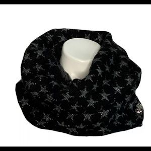 Betsey Johnson NWT Black Gray Stars Infinity Scarf